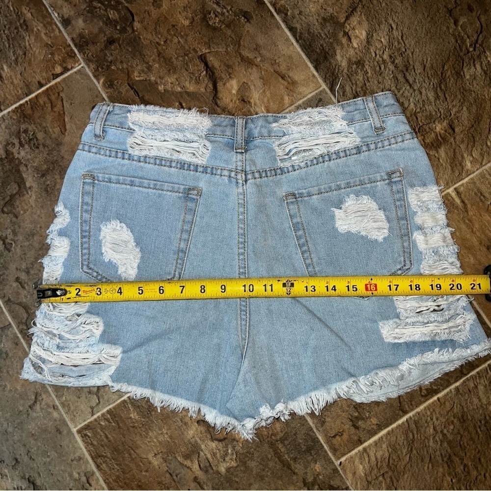 NWT Denim Blvd Highly Distressed Jean Shorts - Picture 10 of 12